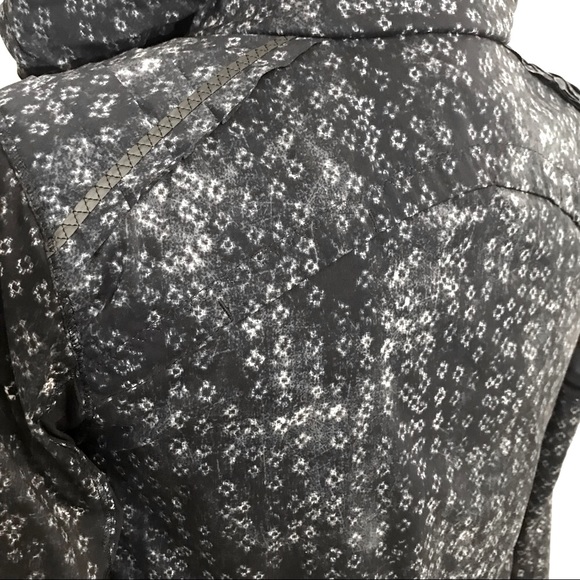 Lululemon Jacket - Picture 6 of 9